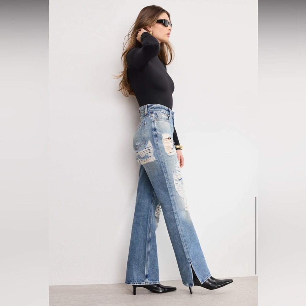 Good American Distressed Light Blue Straight Leg Jeans - Picture 12 of 13